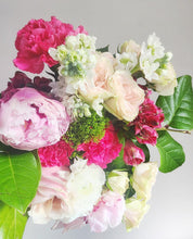 Load image into Gallery viewer, BUILD A BOUQUET 7/26 - FD Market | Refill + Sustainable Lifestyle Shop
