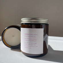 Load image into Gallery viewer, Fresh Linen + Lavender Buds Candle - FD Market | Refill + Sustainable Lifestyle Shop
